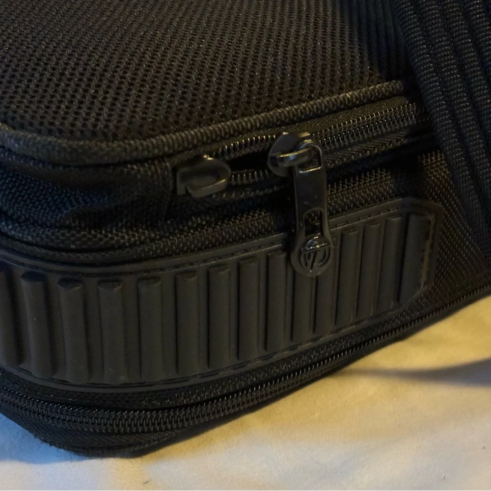 Targus Laptop Carrying Case Handles Adjustable Removable Shoulder Strap